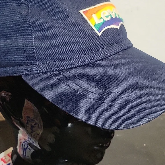 LEVI'S Pride Patch Hat Adult - Picture 2 of 8